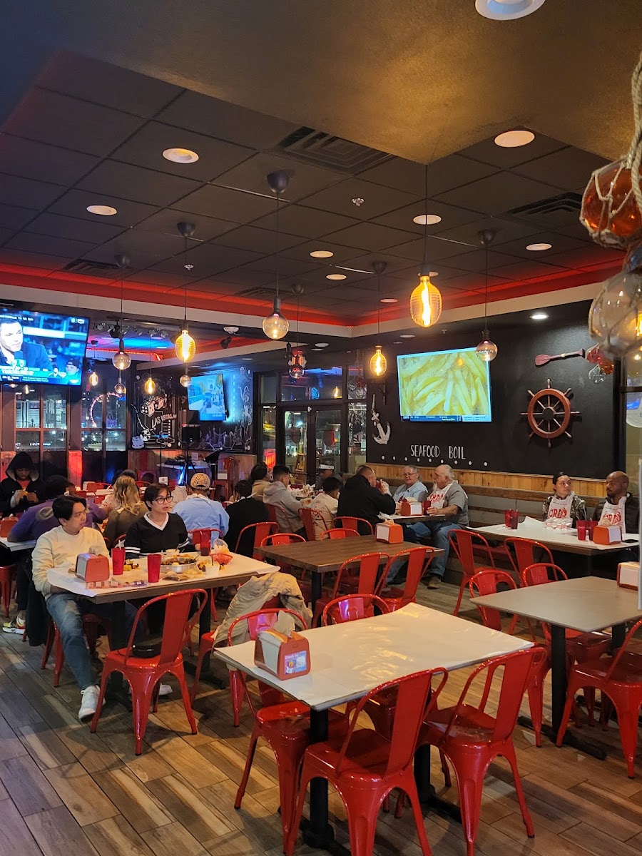 C3 Seafood & Bar - Spring Mountain